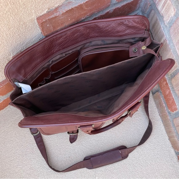 Rare & Unique Bill Blass VTG Soft Bomber Cowhide  Leather Briefcase in Chocolate - Picture 10 of 15